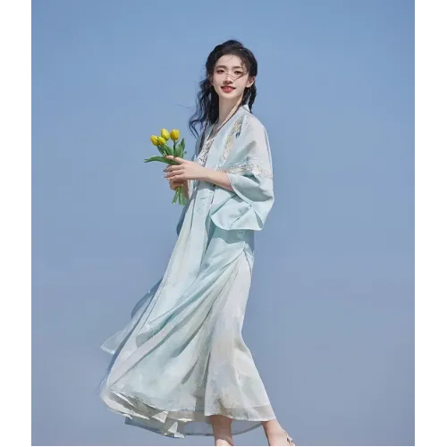 Hanfu, Early-Spring Song-Style Lightweight Improved Cross-Collar Dress with Han Elements